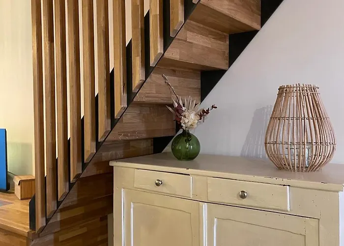 Petite Maison Au Centre De Mirepoix (Ariege)